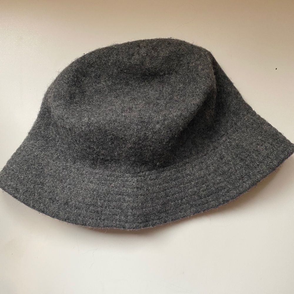 Wool bucket hat